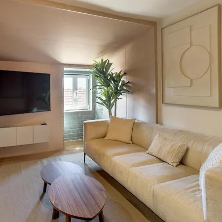 Bairro Alto Rooftop With Balcony And View By Homing Appartement Lissabon