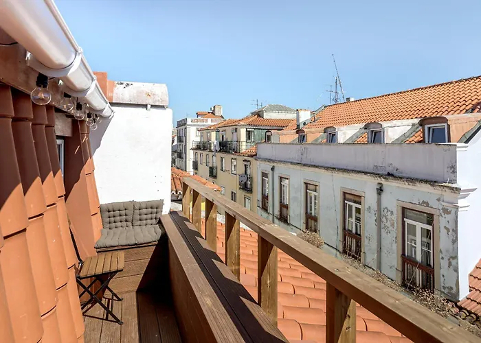 Bairro Alto Rooftop With Balcony And View By Homing