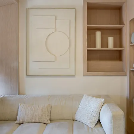 Bairro Alto Rooftop With Balcony And View By Homing Appartement *