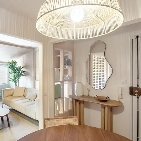 Bairro Alto Rooftop With Balcony And View By Homing *