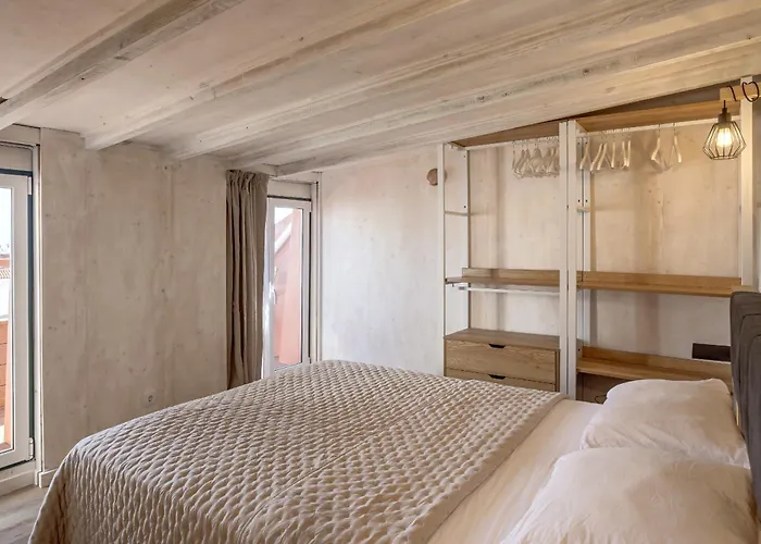 Apartamento Bairro Alto Rooftop With Balcony And View By Homing