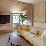 Bairro Alto Rooftop With Balcony And View By Homing Апартаменти Лісабон