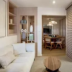 Апартаменти Bairro Alto Rooftop With Balcony And View By Homing